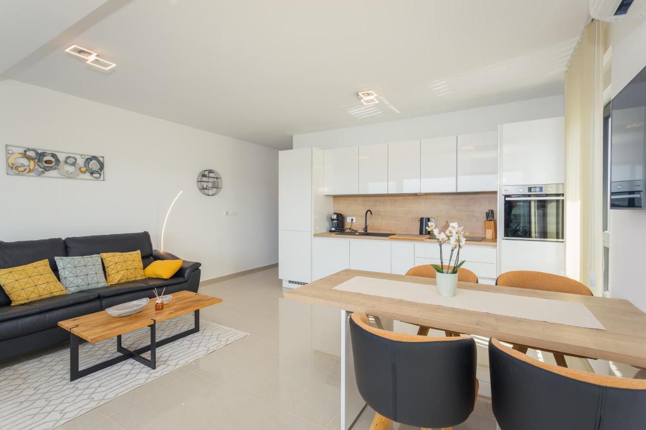 Luton Apartamento Banjole Exterior foto