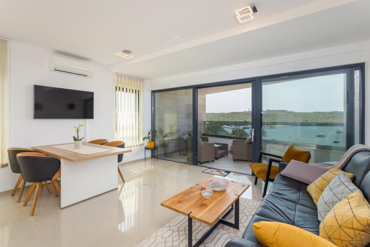 Luton Apartamento Banjole Exterior foto
